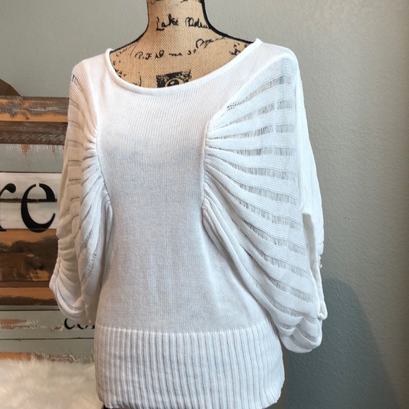 ⚜️Bat Winged Short Sleeve Sweater⚜️ - Picture 3 of 3